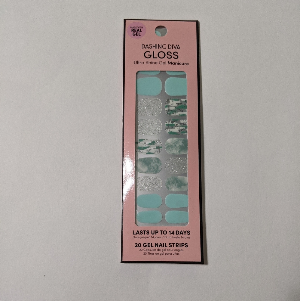 💙 Dashing Diva Gloss Light Blue Gel Nail Strips